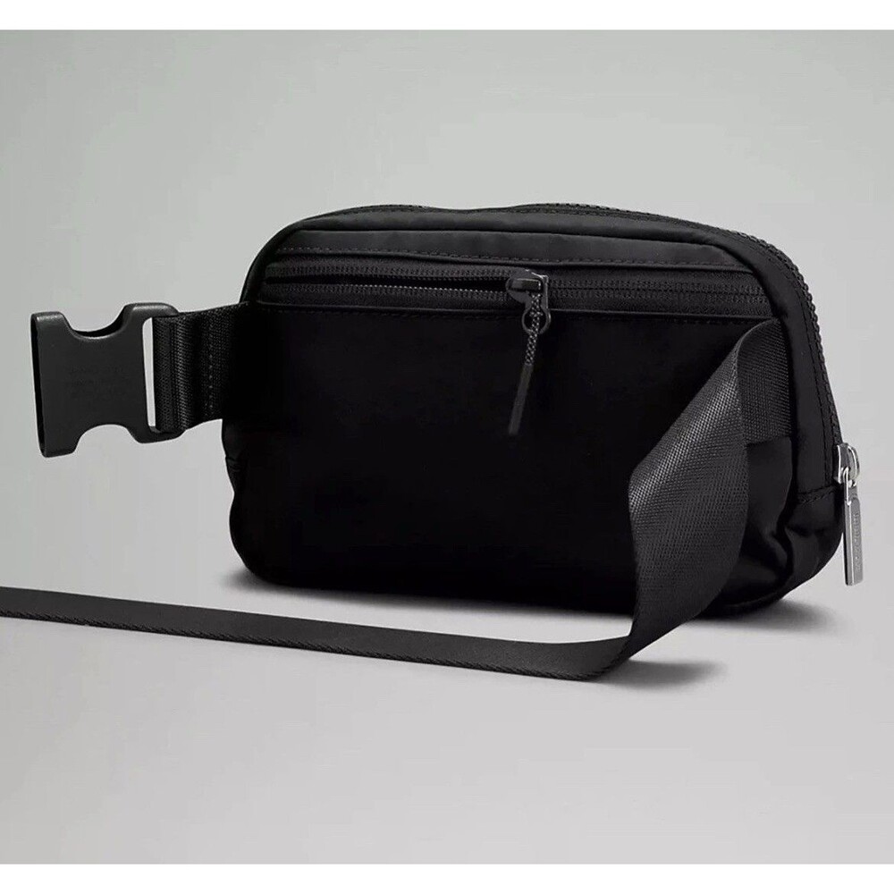 Original Lululemon Everywhere Belt Crossbody Bag 1L Black for Women Men NWT - Picture 2 of 4